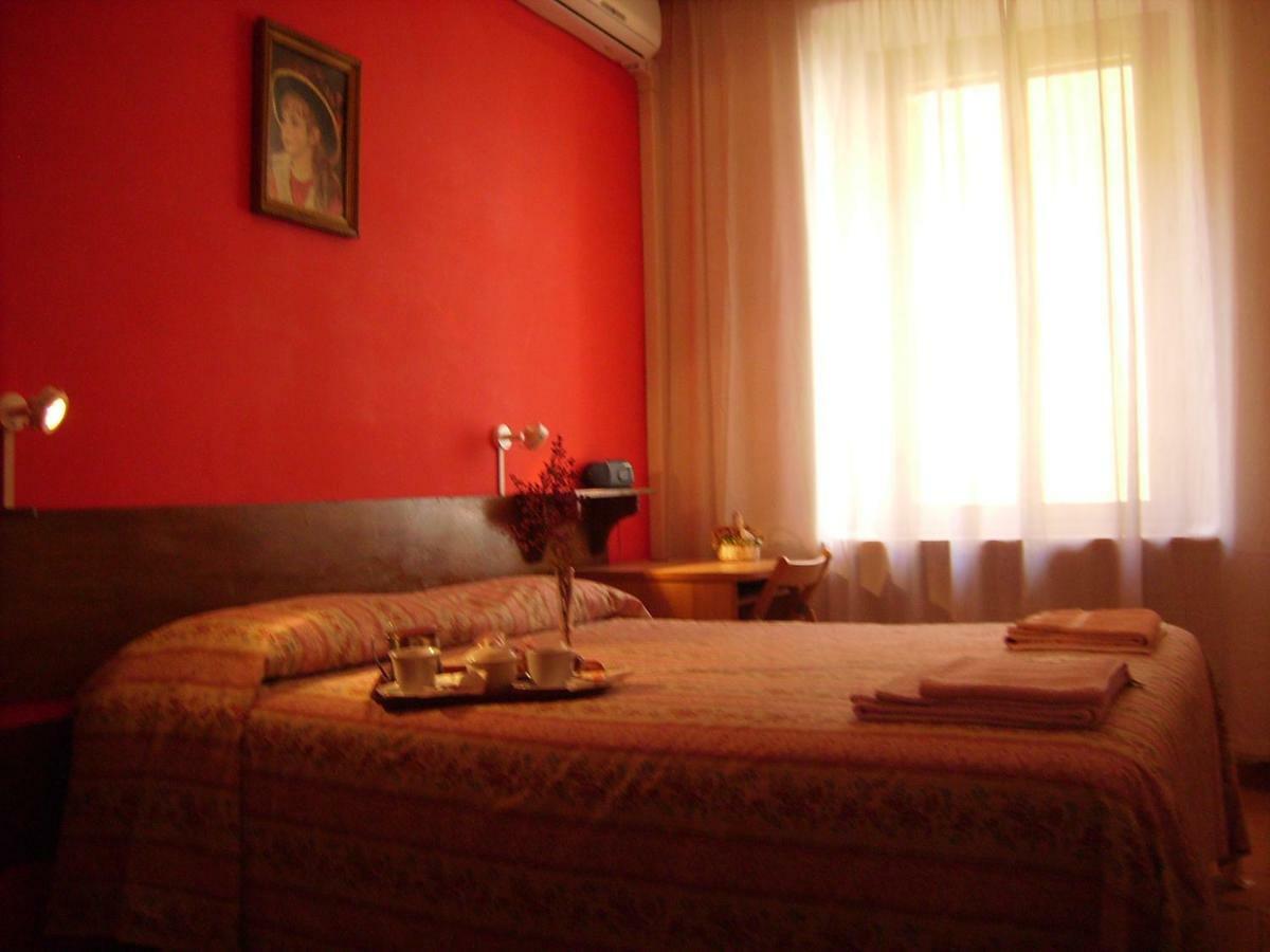 B&B Vaticanrooms Rome Extérieur photo