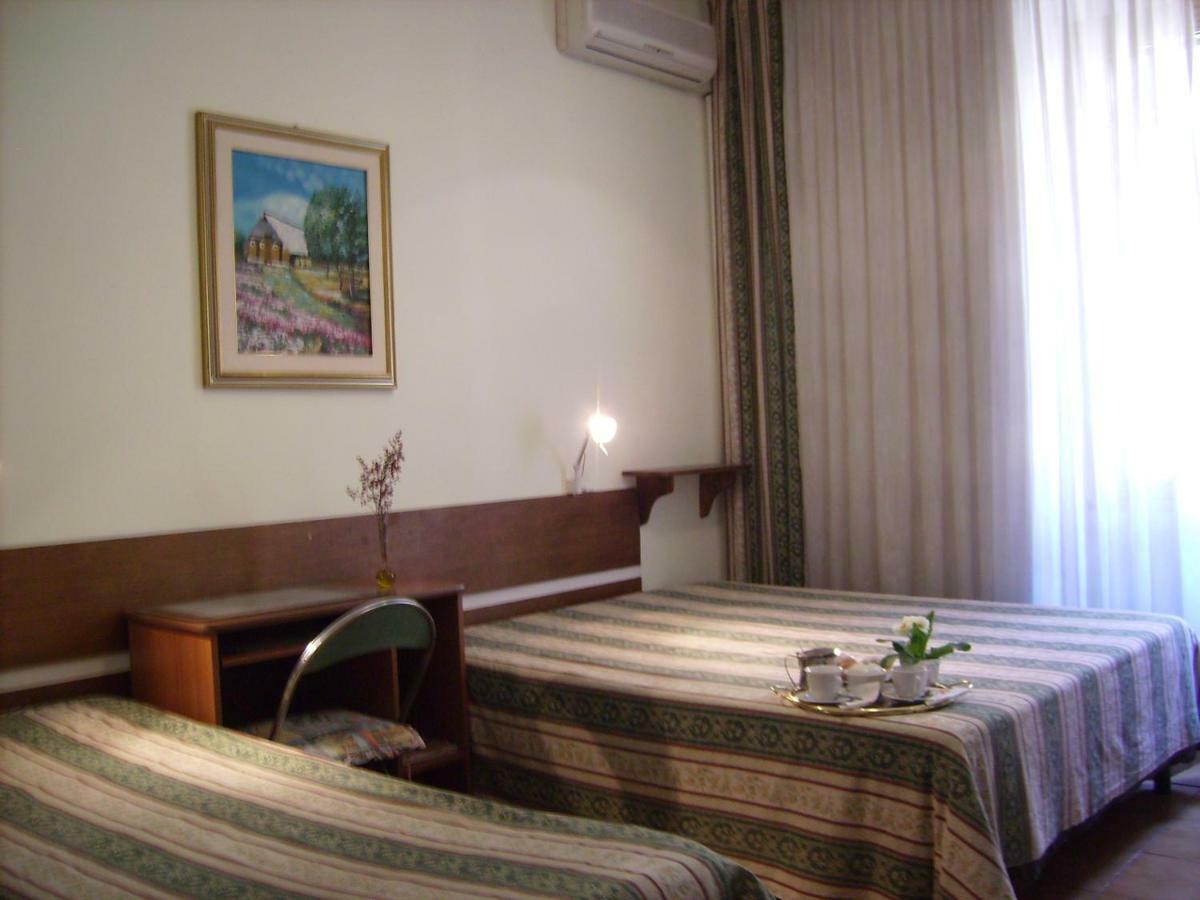 B&B Vaticanrooms Rome Extérieur photo