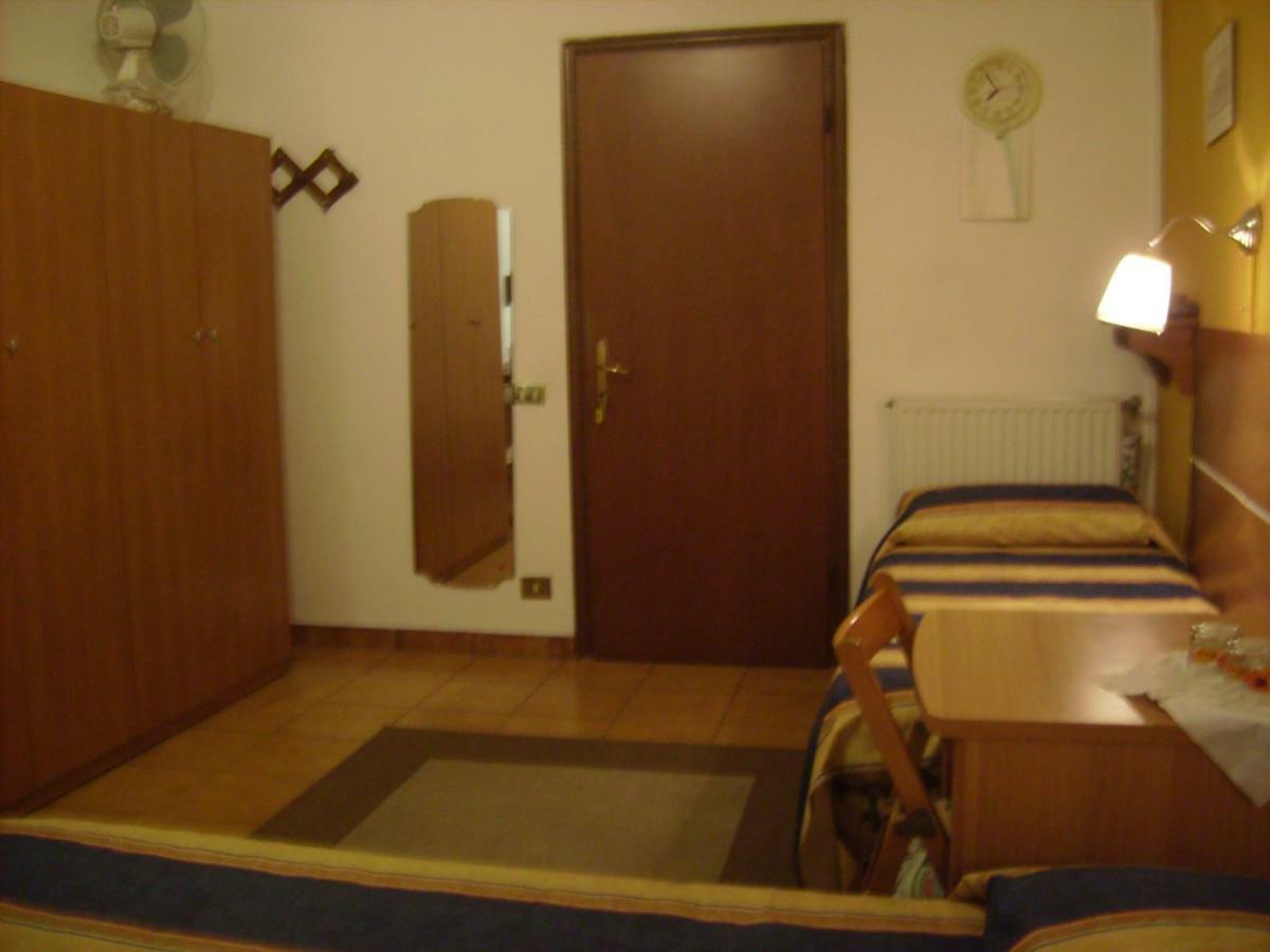 B&B Vaticanrooms Rome Extérieur photo